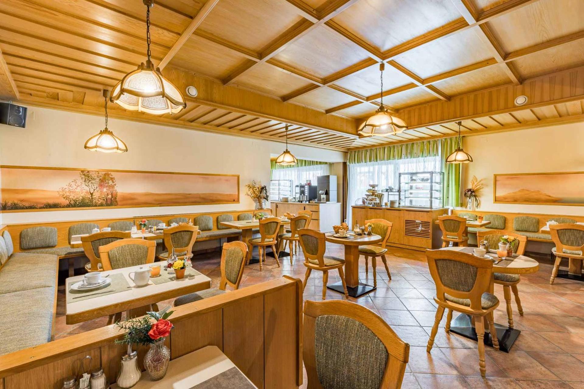 Hotel Garni Steinfeld Винер-Нойштадт Экстерьер фото