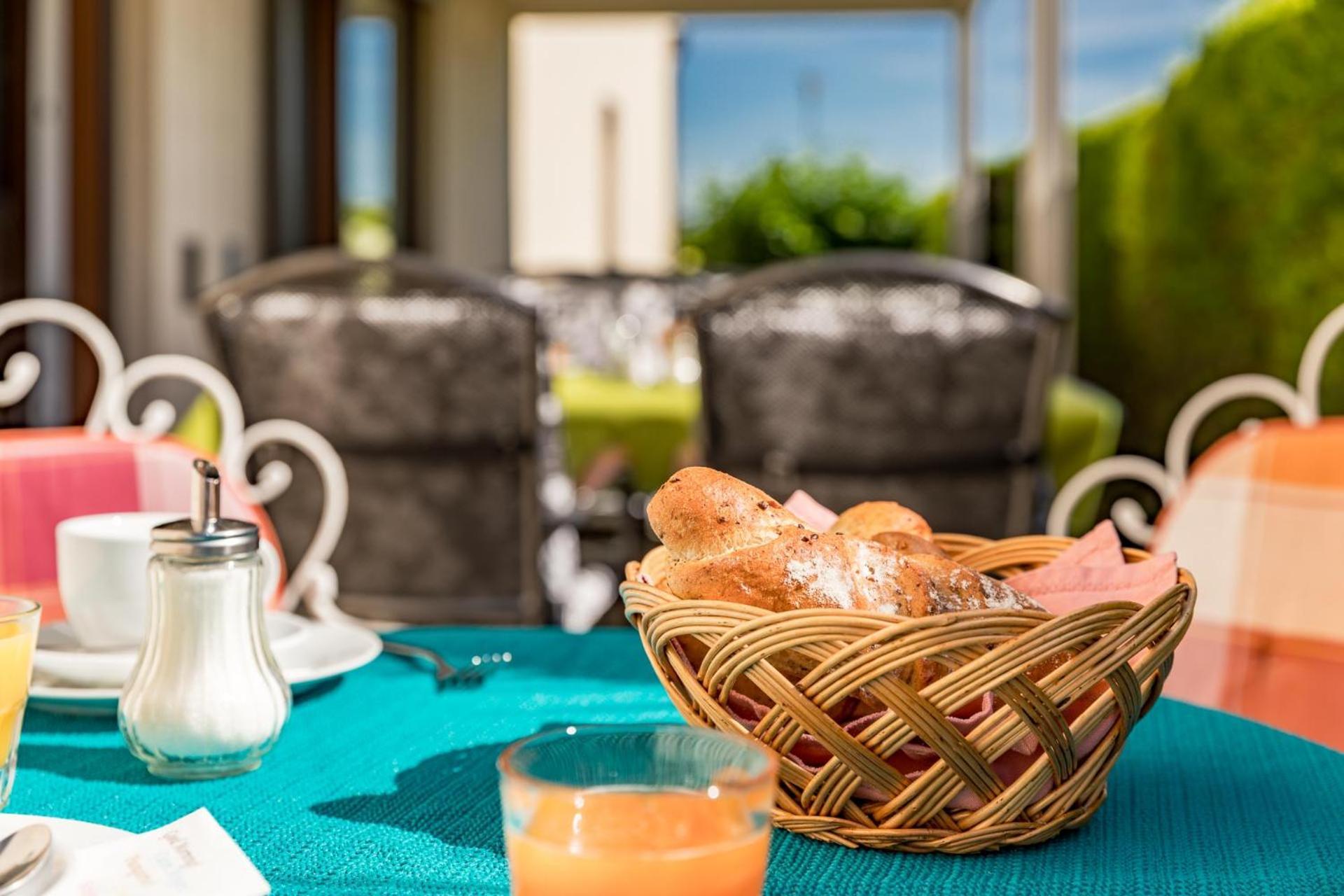 Hotel Garni Steinfeld Винер-Нойштадт Экстерьер фото